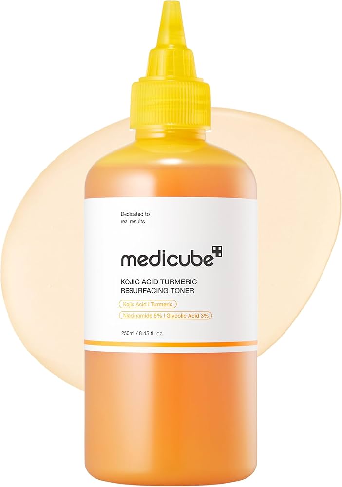 تونر روشن کننده زردچوبه و کوجیک اسید مدیکیوب Medicube برای رفع جای جوش.